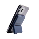 08_BLUE_stand_transpBG_web